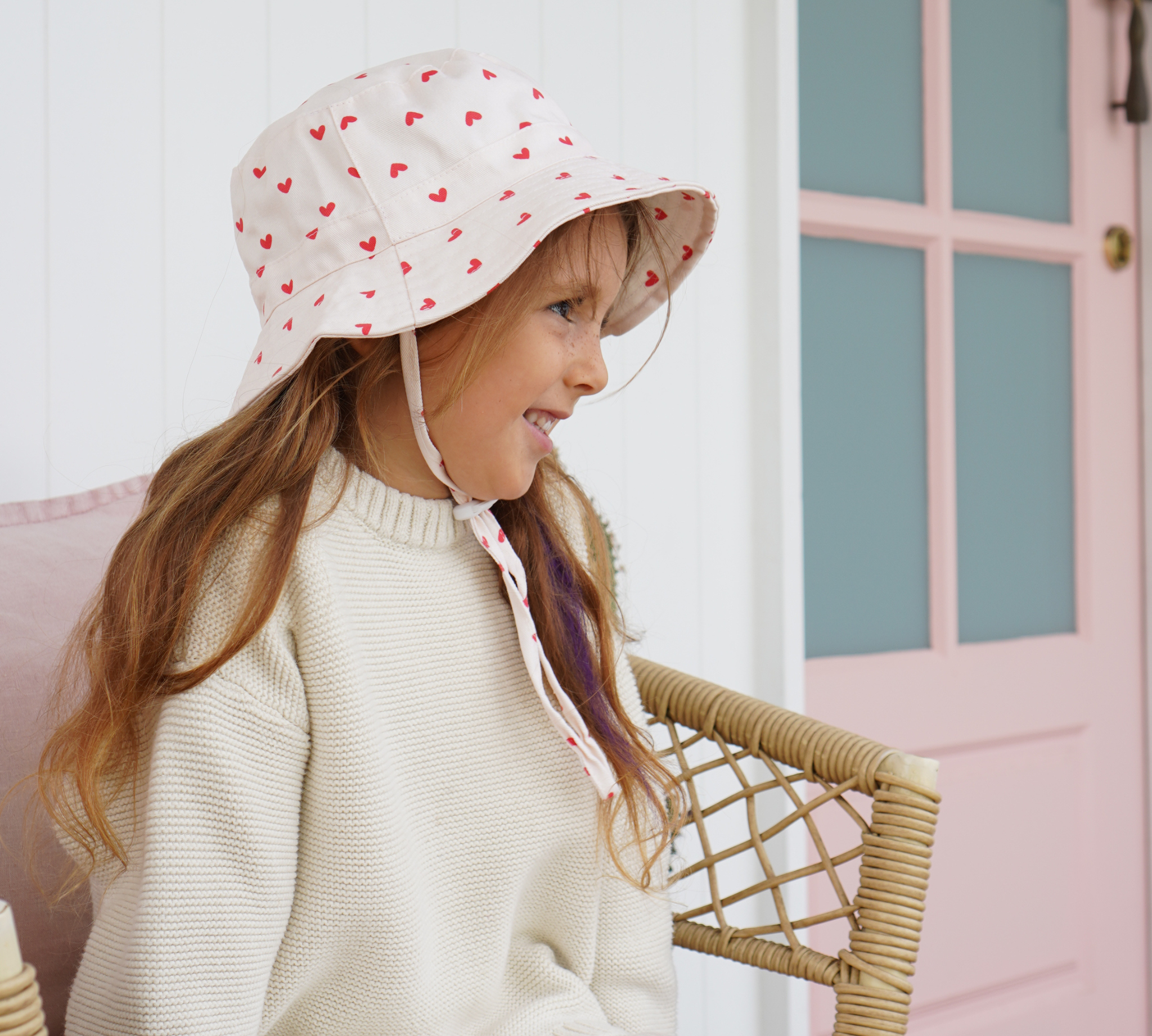 petite-amour-bucket-hat-1.png